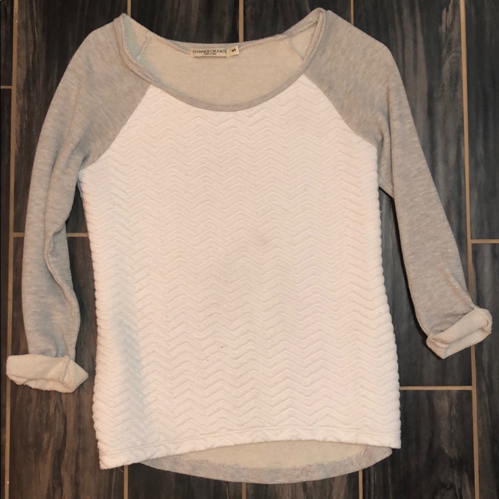 Gray and white 3/4 sleeve sweater